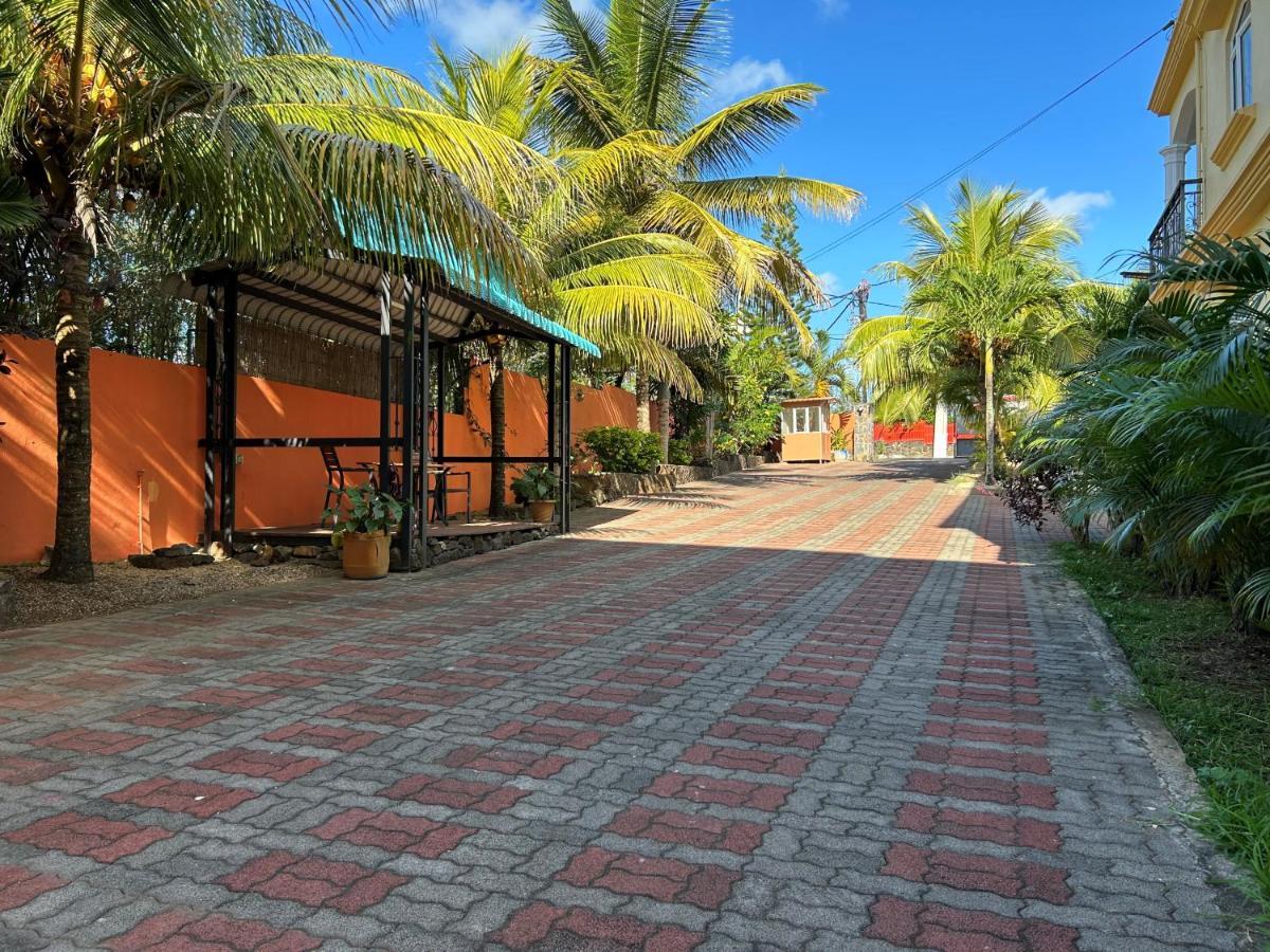 Paradise Hill غراند بايَ المظهر الخارجي الصورة